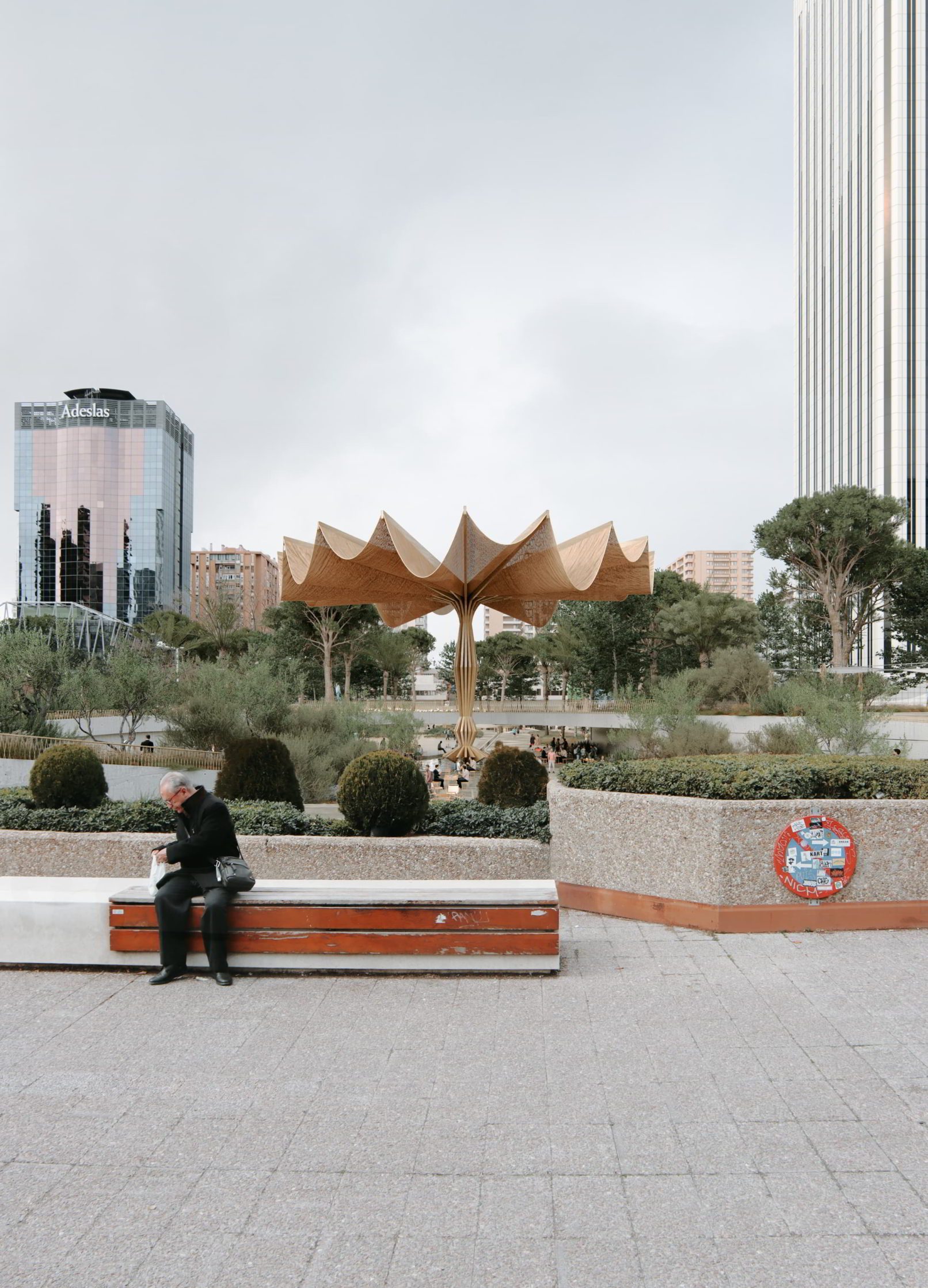V01 WEB 06 01 1612x2237 1